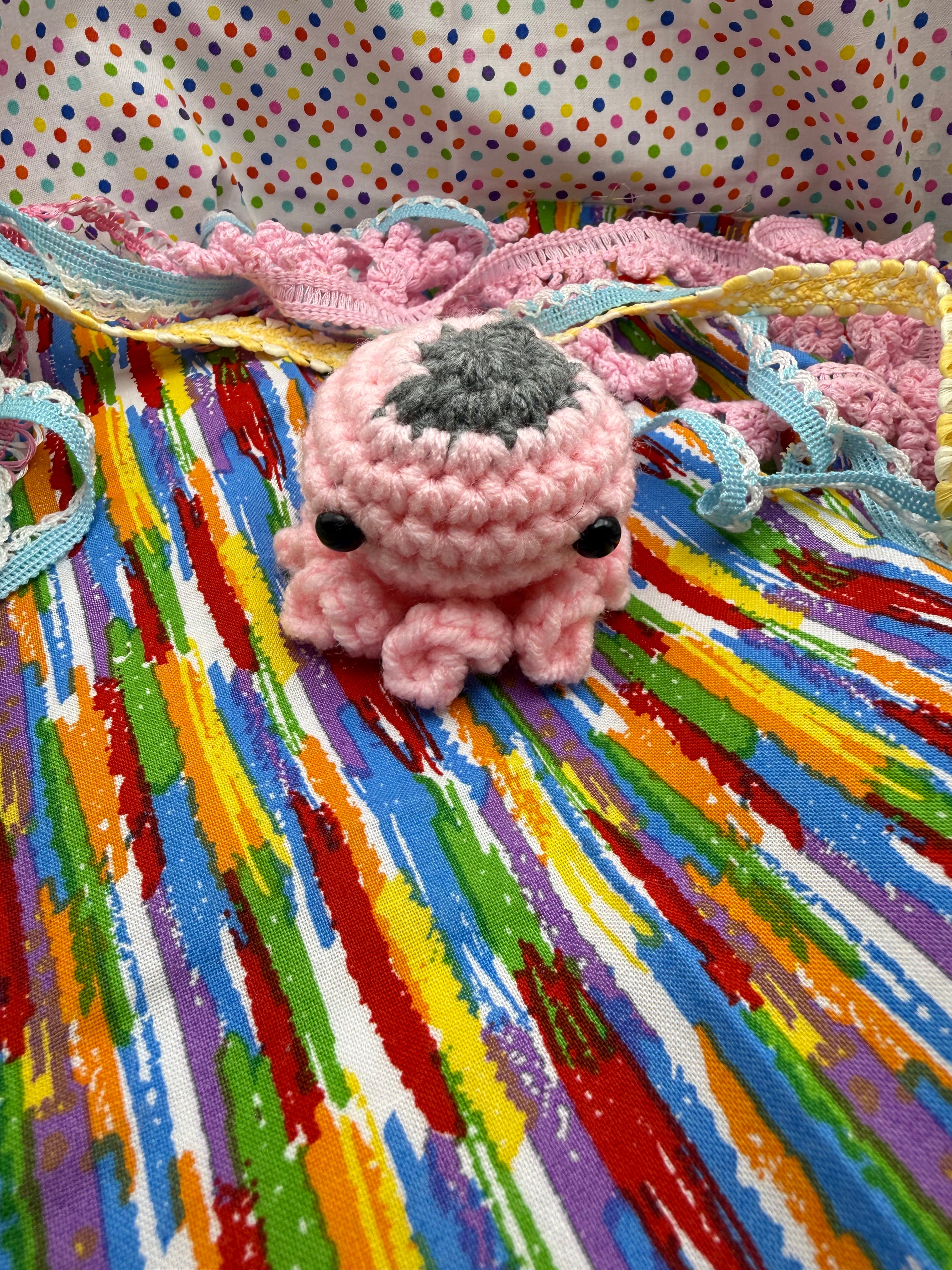 OOAK Yarn Scrap Octopus- Gray, Pink